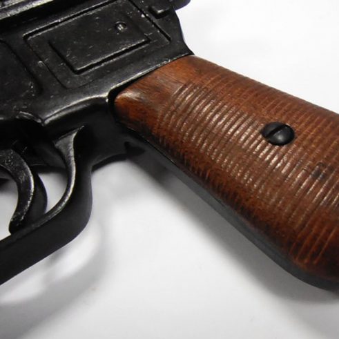 Pistola-C96,-Disenada-por-Mauser,-Alemania-1896.-Ref.-M1024.-DENIX-(5)