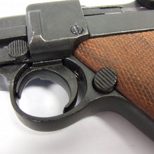 Pistola-Parabellum-Luger-P08,-Alemania-1898-Ref.-M-1143.-DENIX.-(3)