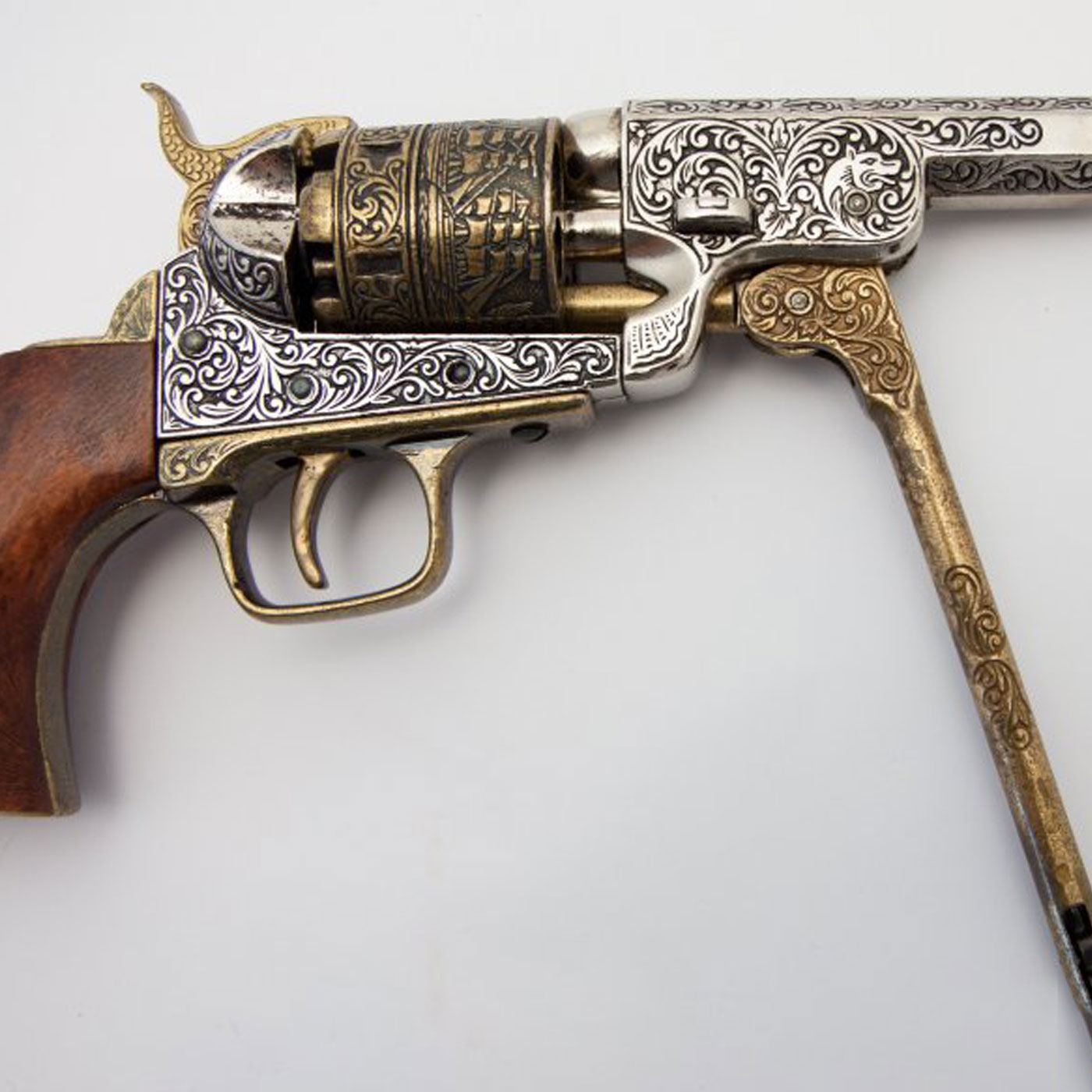 Revolver-Navy-de-la-Guerra-de-Secesion,-USA-1851.-Ref.-1040-l.-DENIX-(12)