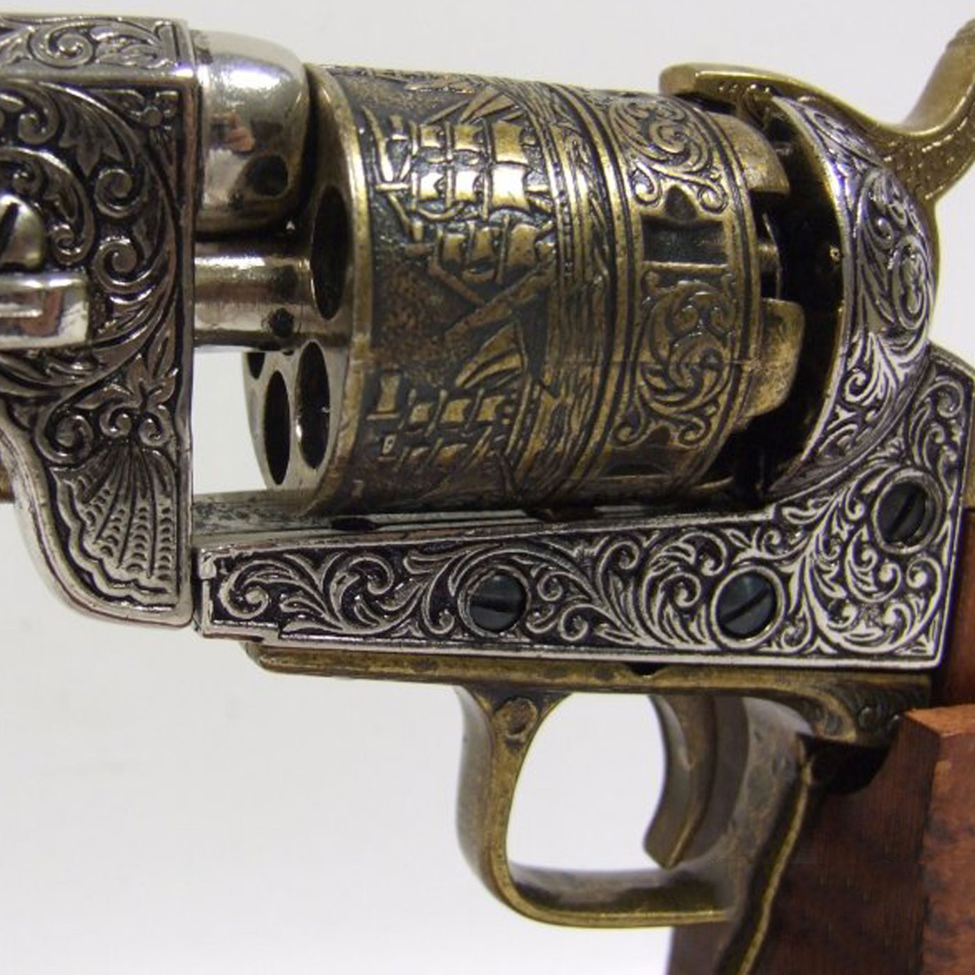 Revolver-Navy-de-la-Guerra-de-Secesion,-USA-1851.-Ref.-1040-l.-DENIX-(7)