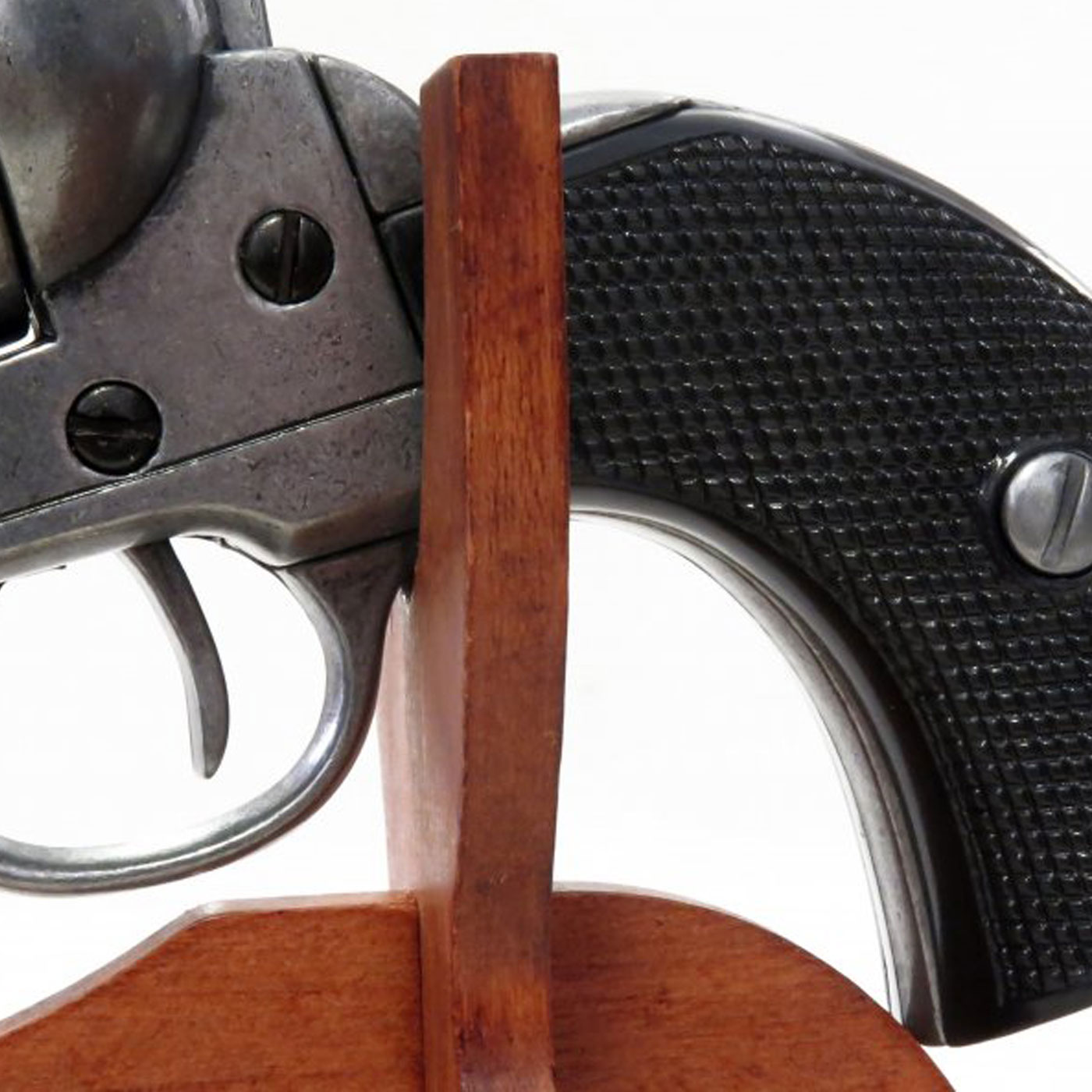 Revolver-cal.-45-Peacemaker-5½,-USA-1873.-Ref.-1108-G.-DENIX-(6)