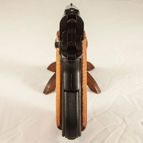 Pistola automática 45 M1911 A1 Fabricada por Colt USA Cachas Madera Grabada