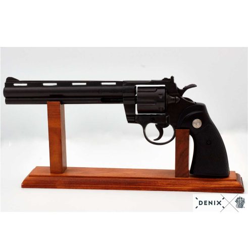 Pistola moderna 1061