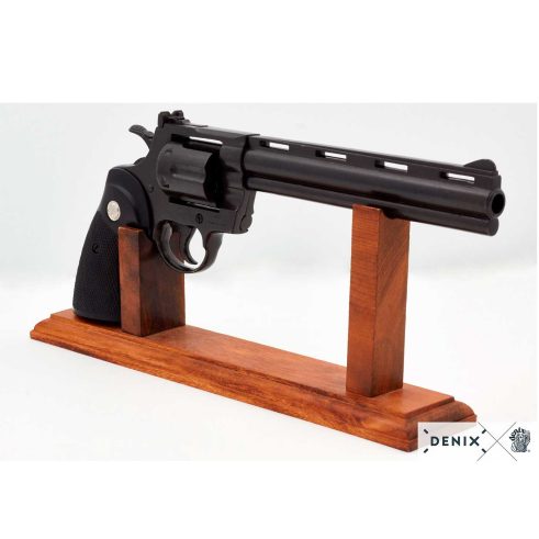 Pistola moderna 1061